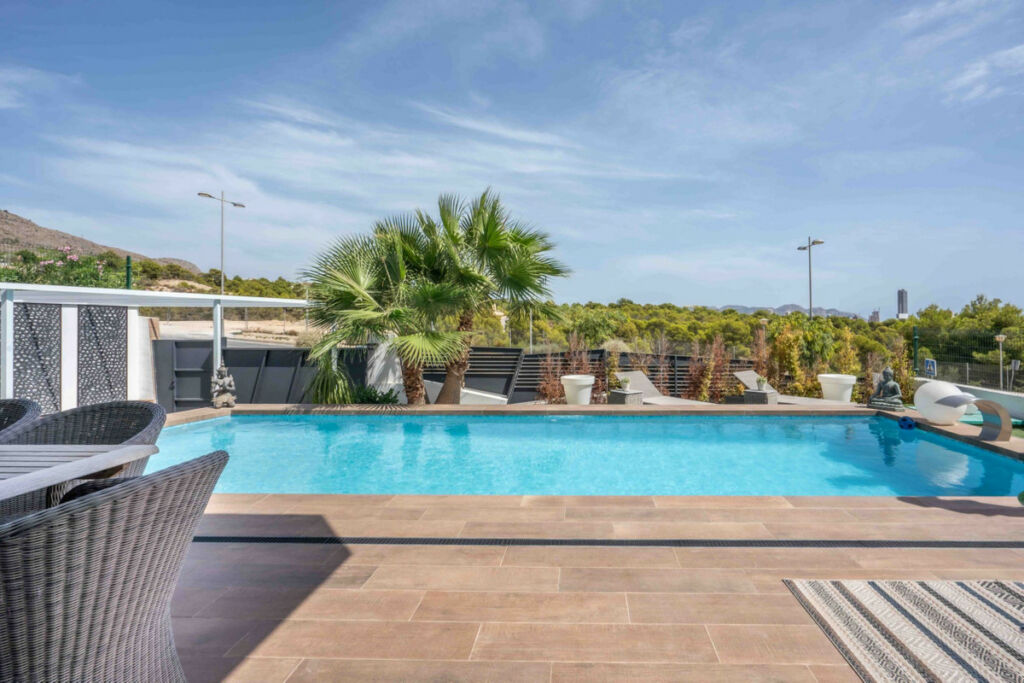 Detached Villa Finestrat Alicante - image 13