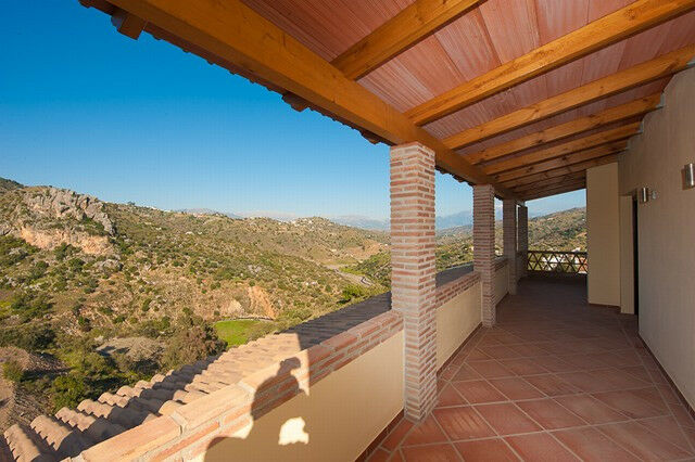Detached Villa Comares Málaga - image 12