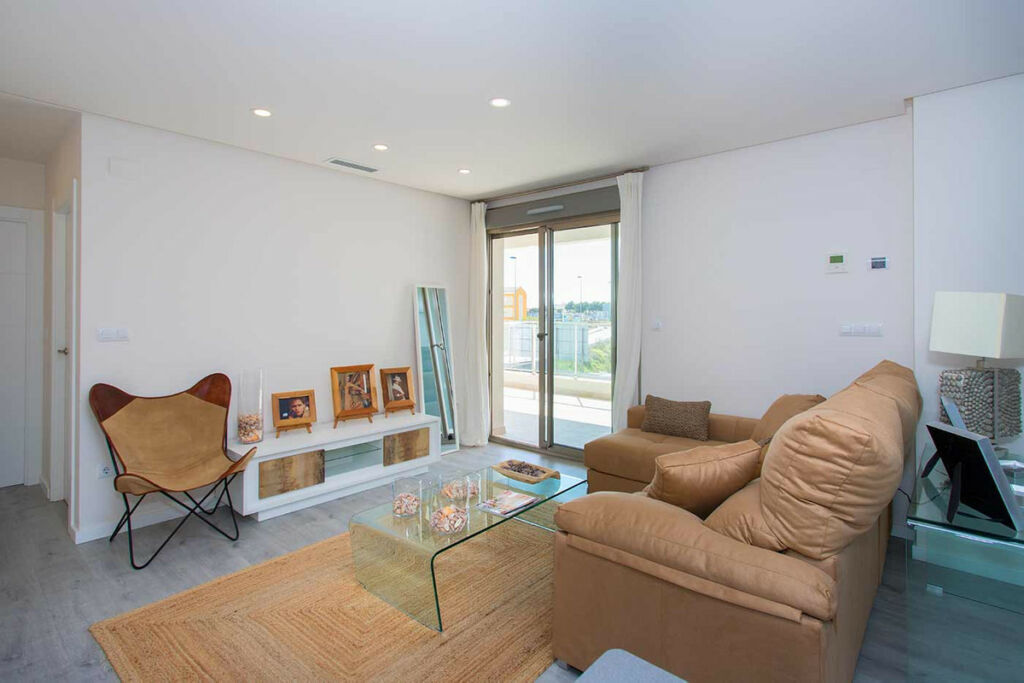 Middle Floor Apartment Villamartin Alicante - image 12