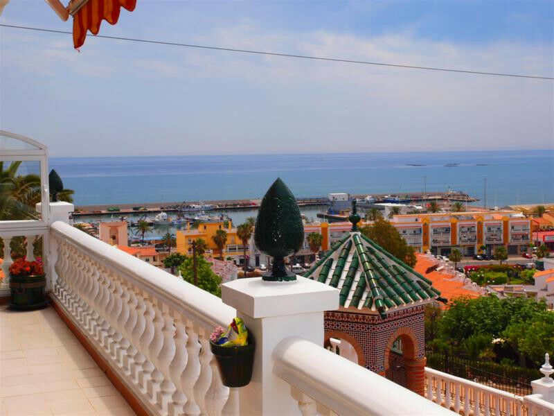 Detached Villa Caleta de Vélez Málaga - image 12