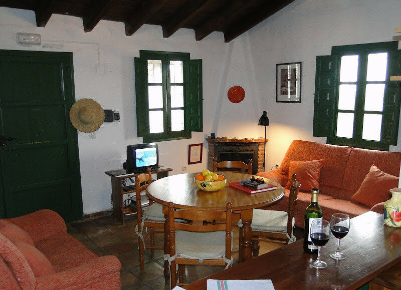 Aparthotel Periana Málaga - image 12