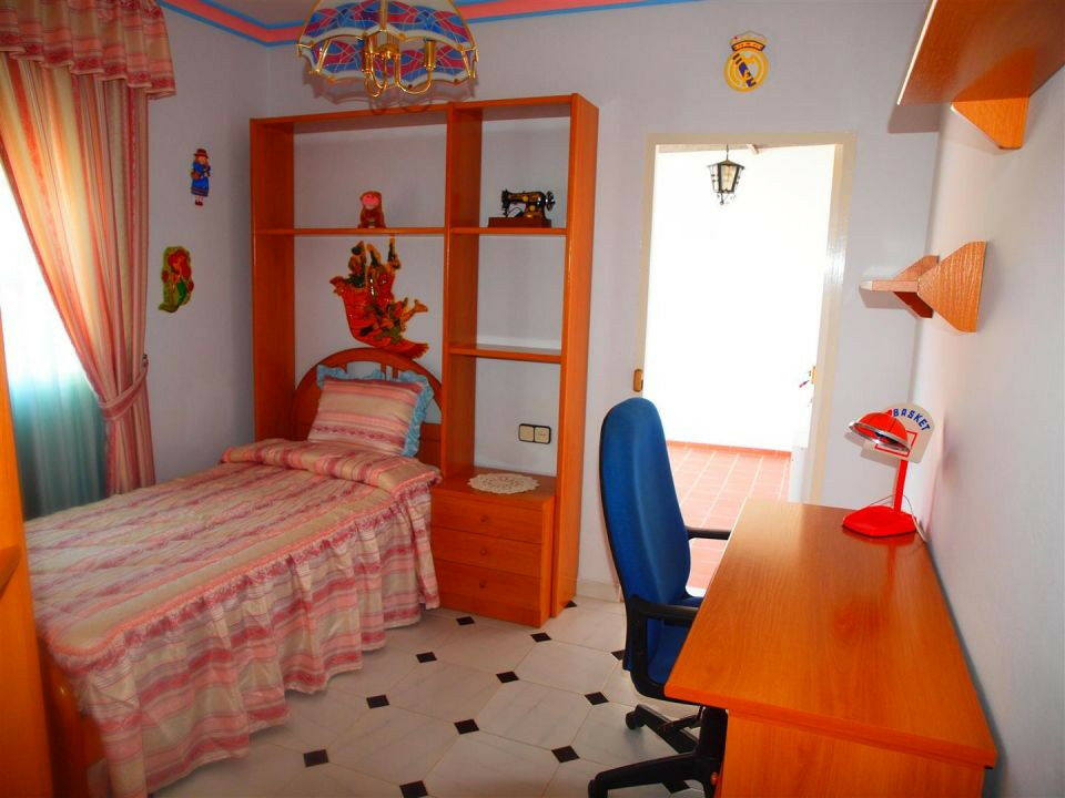 Semi-Detached House Benamargosa Málaga - image 12