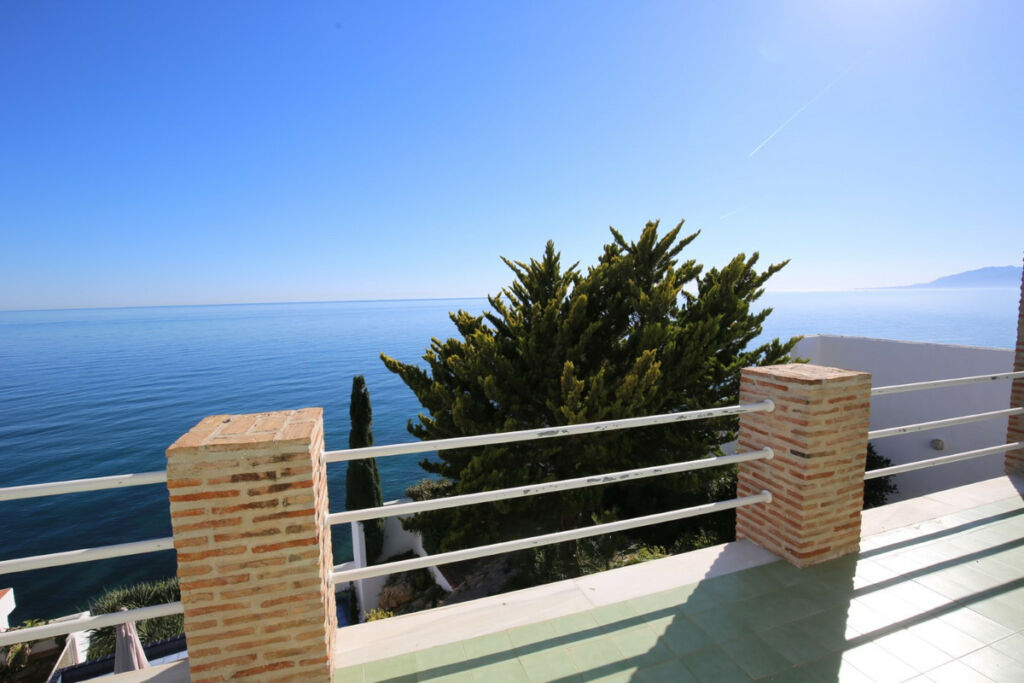 Detached Villa Rincón de la Victoria Málaga - image 12