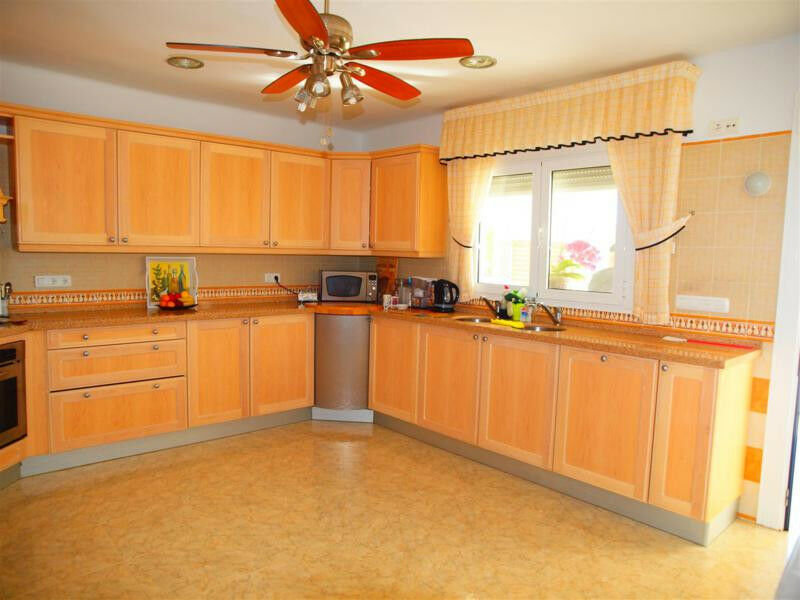 Detached Villa Alcaucín Málaga - image 12