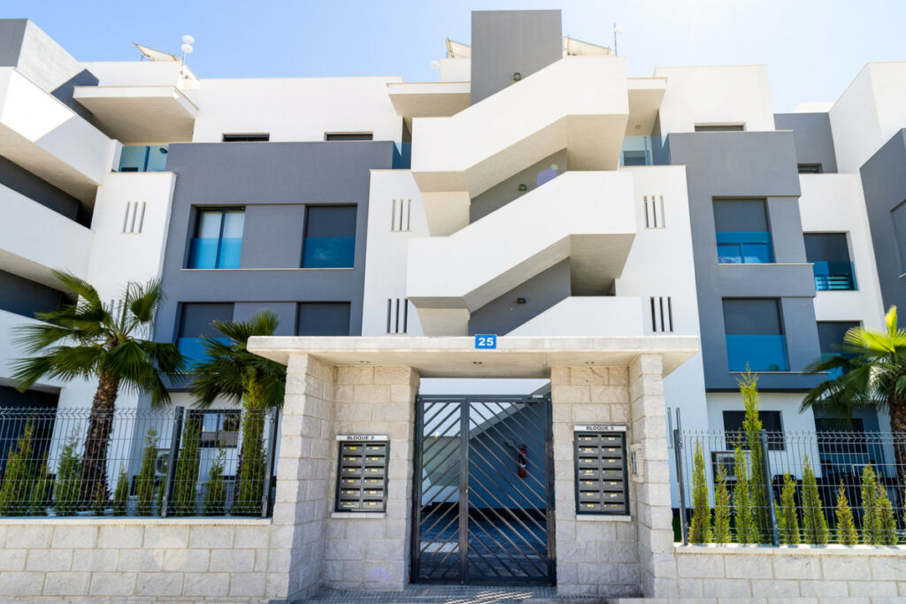 Middle Floor Apartment Guardamar del Segura Alicante - image 12