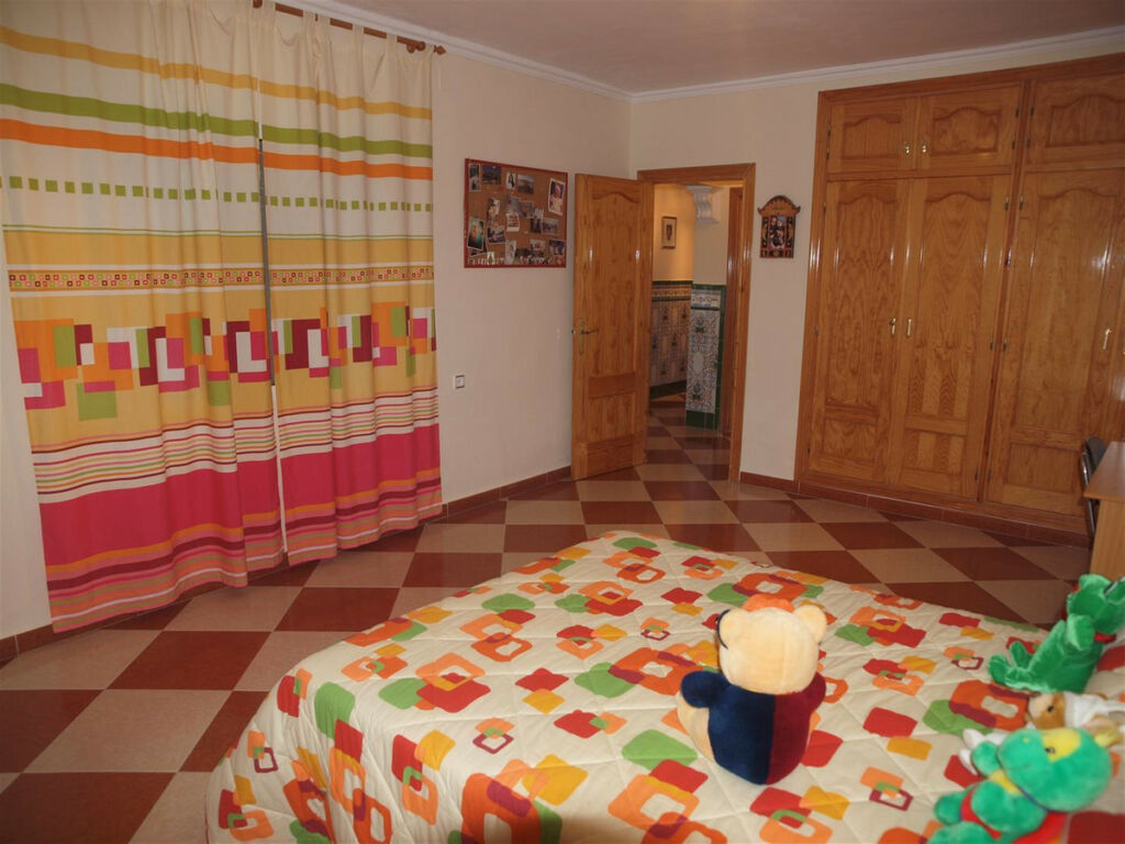 Townhouse Cajiz Málaga - image 12