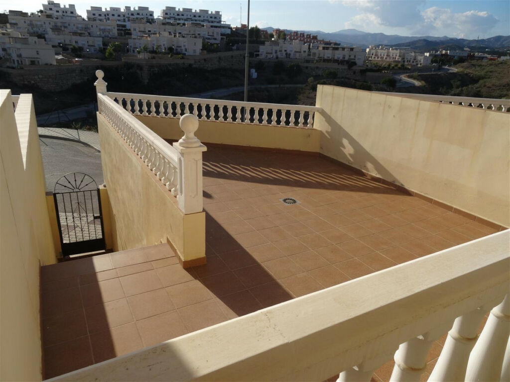 Townhouse Benajarafe Málaga - image 13