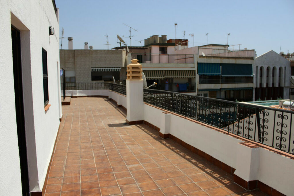 Middle Floor Apartment Torre del Mar Málaga - image 13