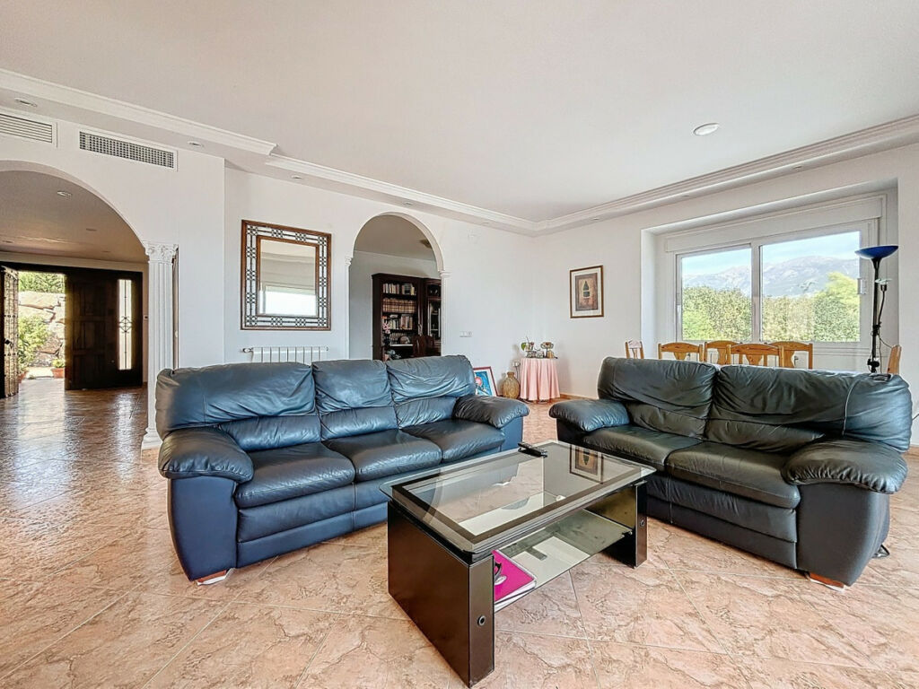 Detached Villa Periana Málaga - image 13