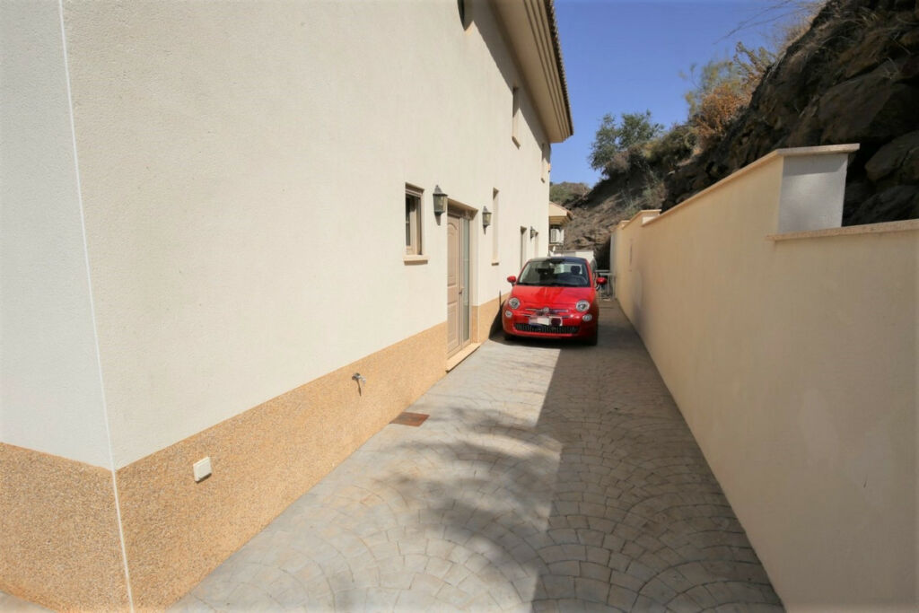 Detached Villa Arenas Málaga - image 13