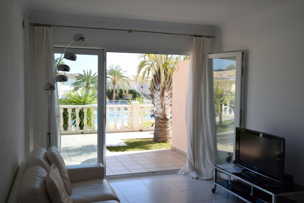 Ground Floor Apartment La Fustera Alicante - image 13