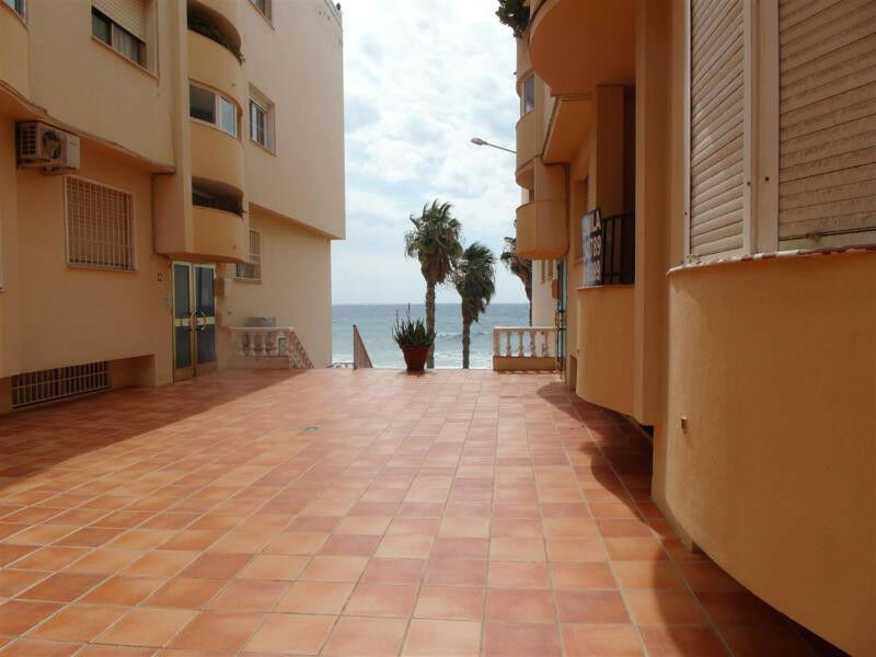 Middle Floor Apartment Mezquitilla Málaga - image 13