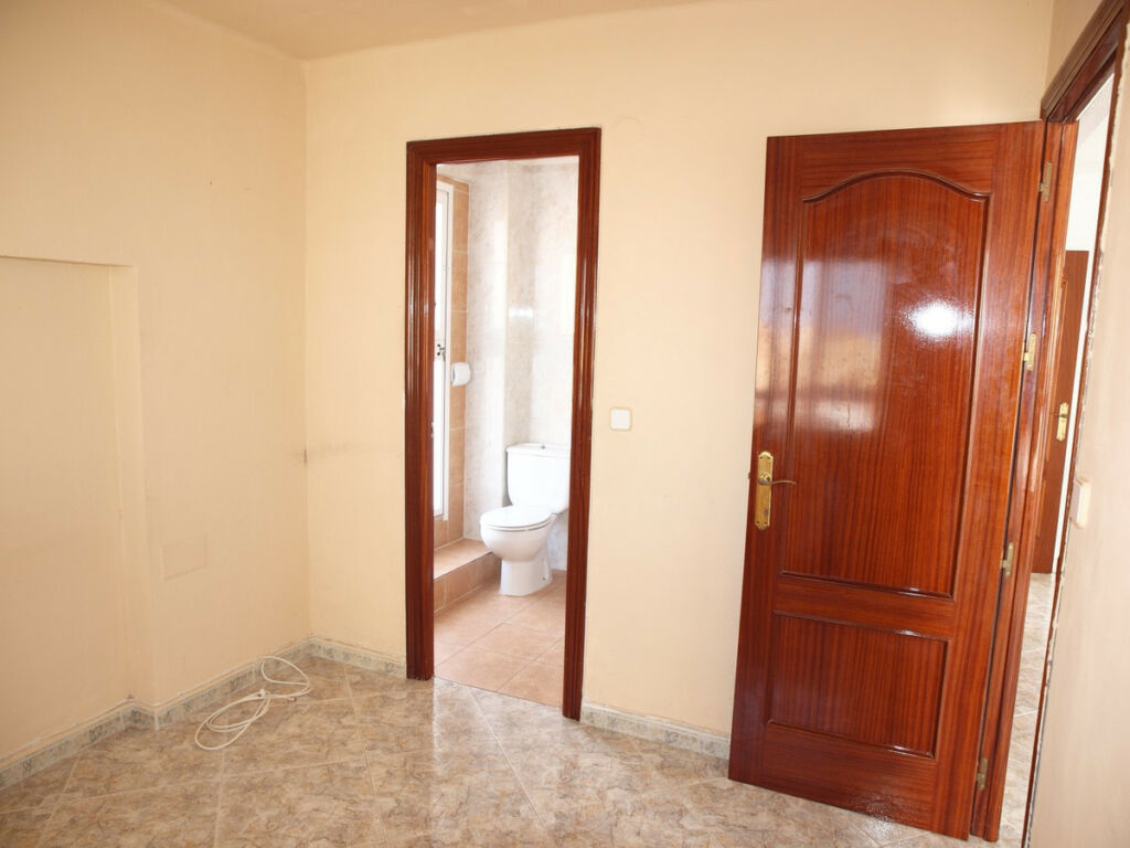 Middle Floor Apartment Torre del Mar Málaga - image 13