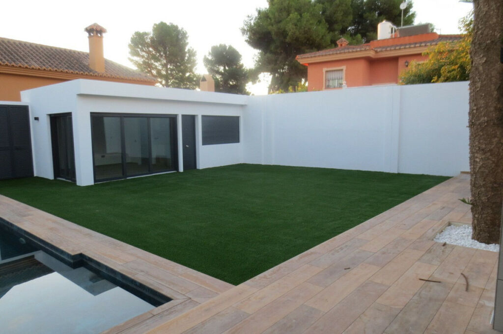 Detached Villa El Coto Málaga - image 13