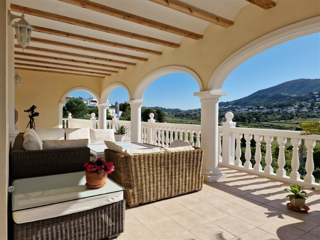Detached Villa Moraira Alicante - image 13