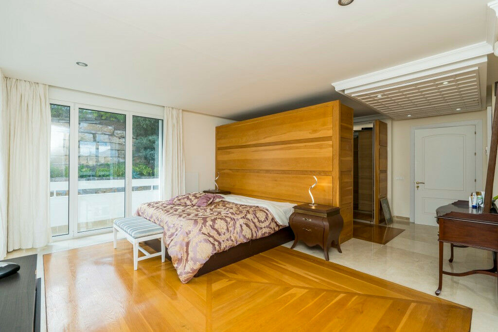 Detached Villa La Mairena Málaga - image 13