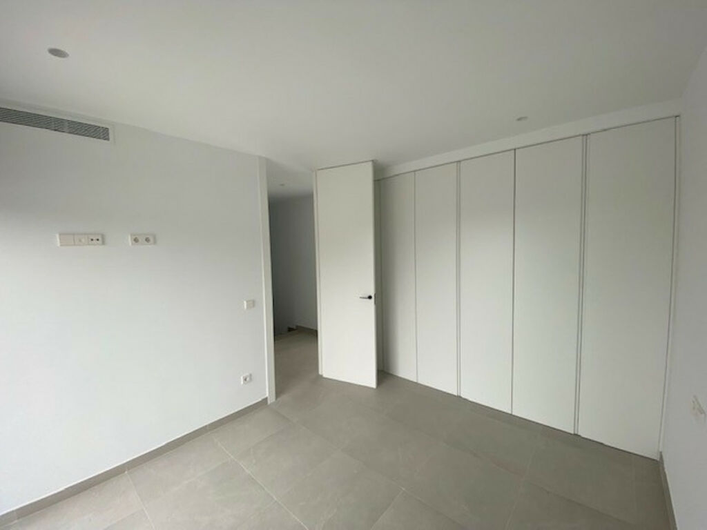 Detached Villa Lomas de Cabo Roig Alicante - image 13