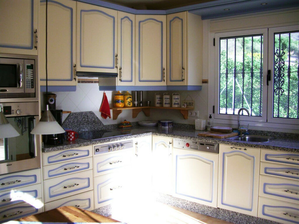Detached Villa Alcaucín Málaga - image 13