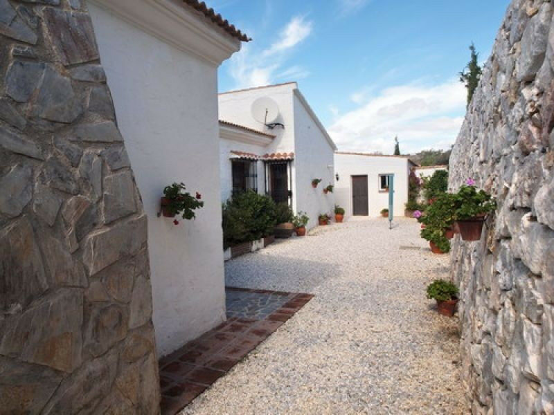 Detached Villa Moclinejo Málaga - image 13