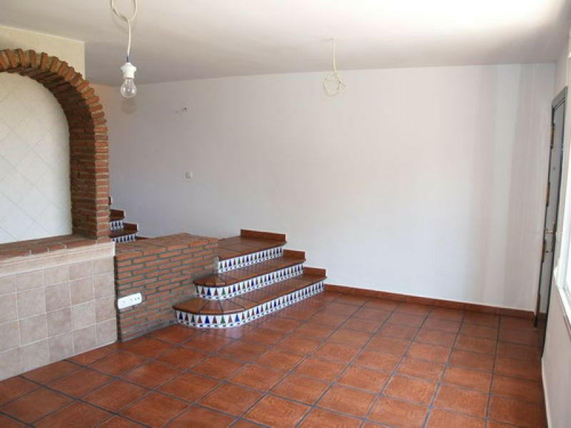Semi-Detached House Benajarafe Málaga - image 13