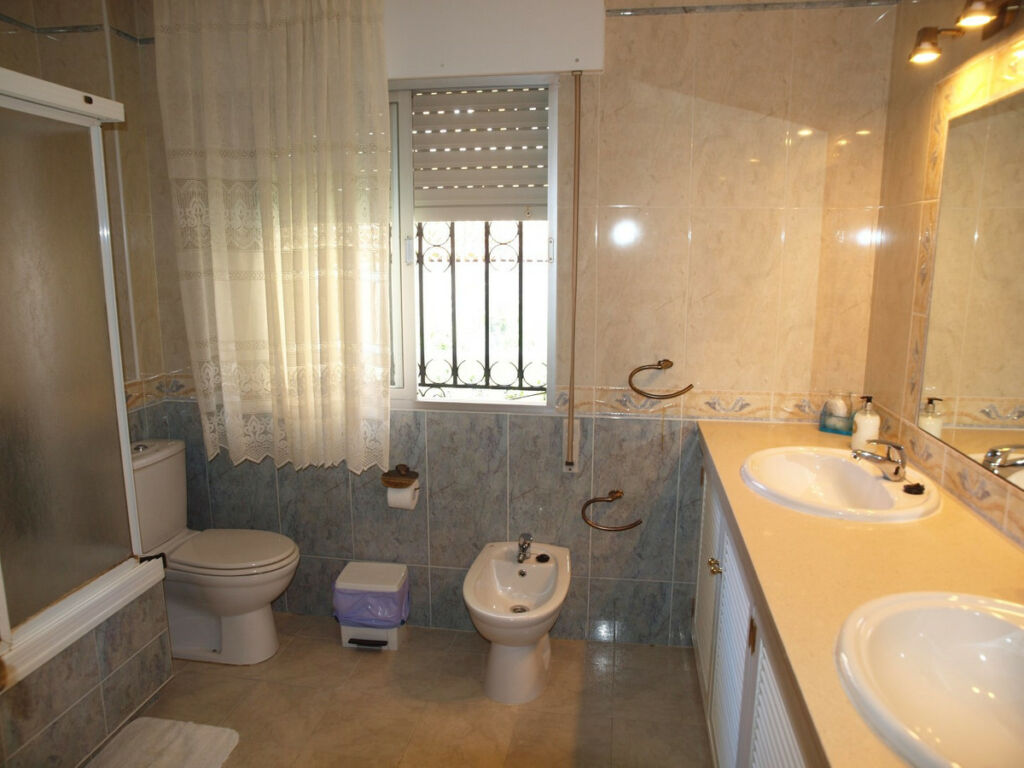 Detached Villa Almayate Málaga - image 13