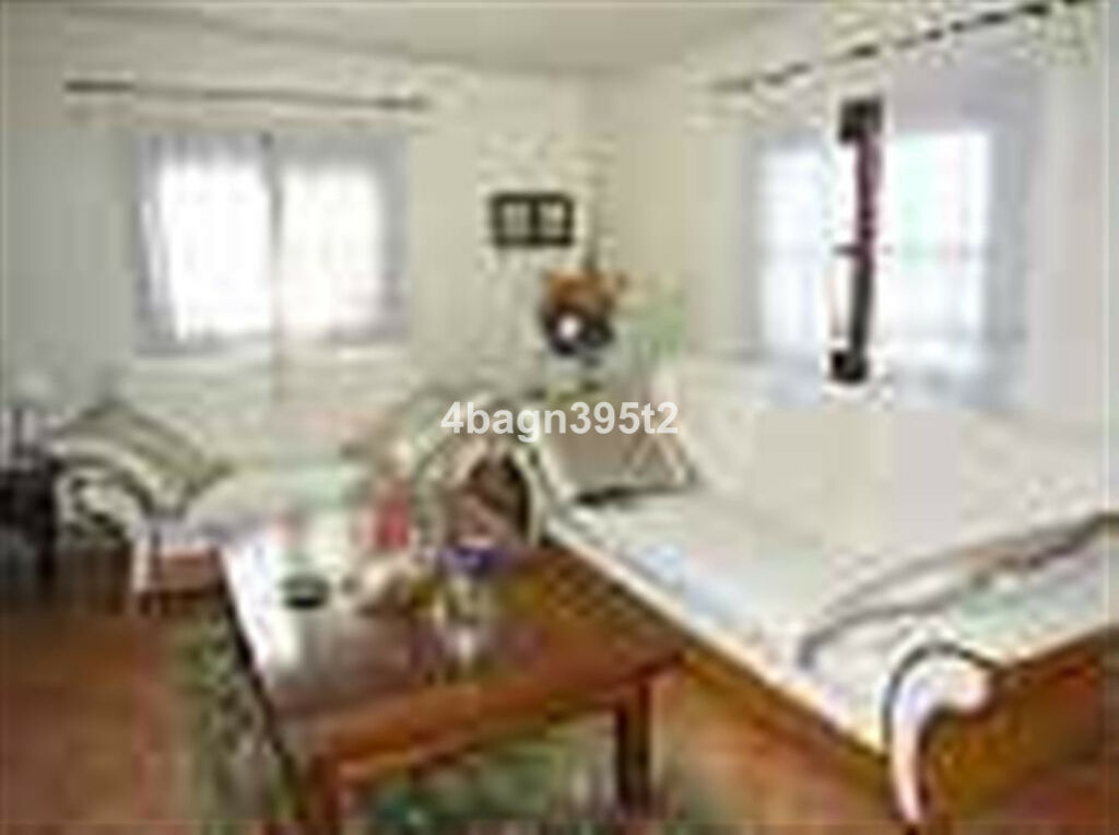 Detached Villa Sedella Málaga - image 13