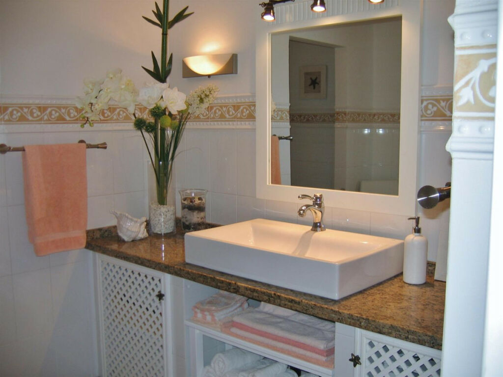 Detached Villa Benajarafe Málaga - image 13