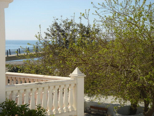 Middle Floor Apartment Mezquitilla Málaga - image 13