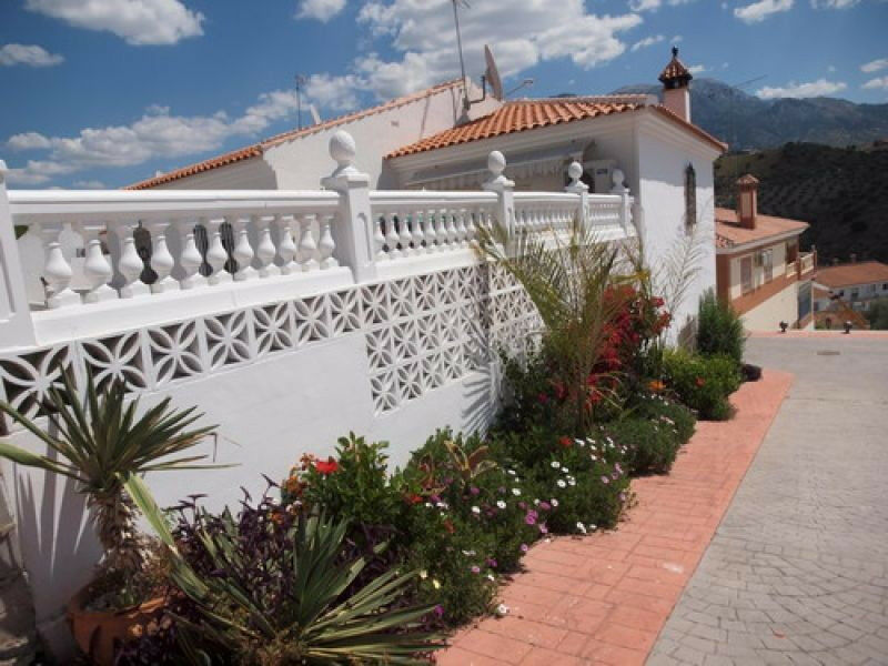 Semi-Detached House Viñuela Málaga - image 12