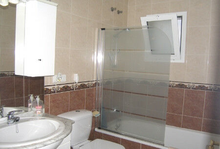 Detached Villa Viñuela Málaga - image 14