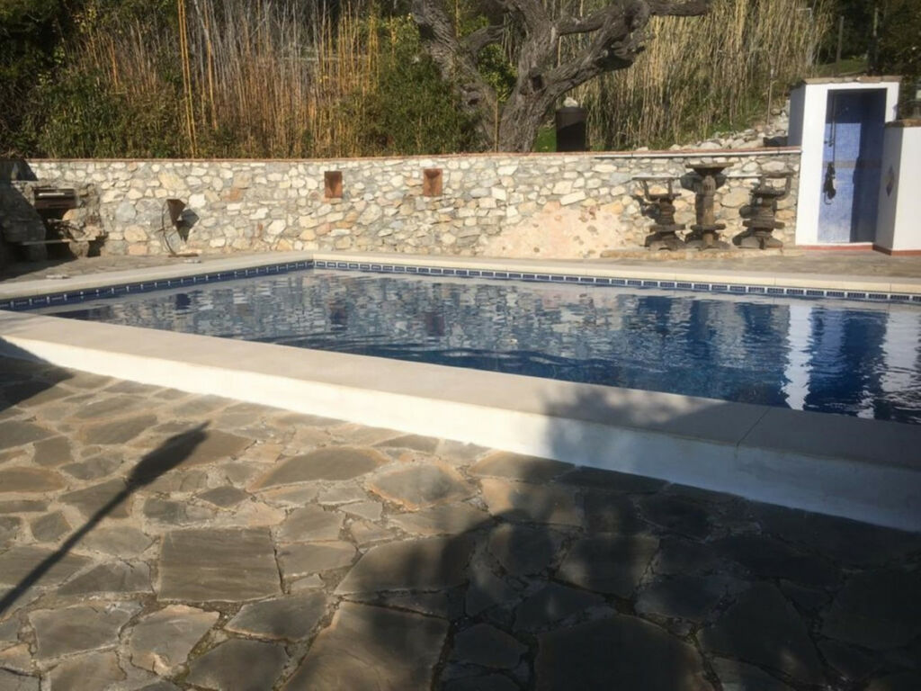 Detached Villa Canillas de Aceituno Málaga - image 14