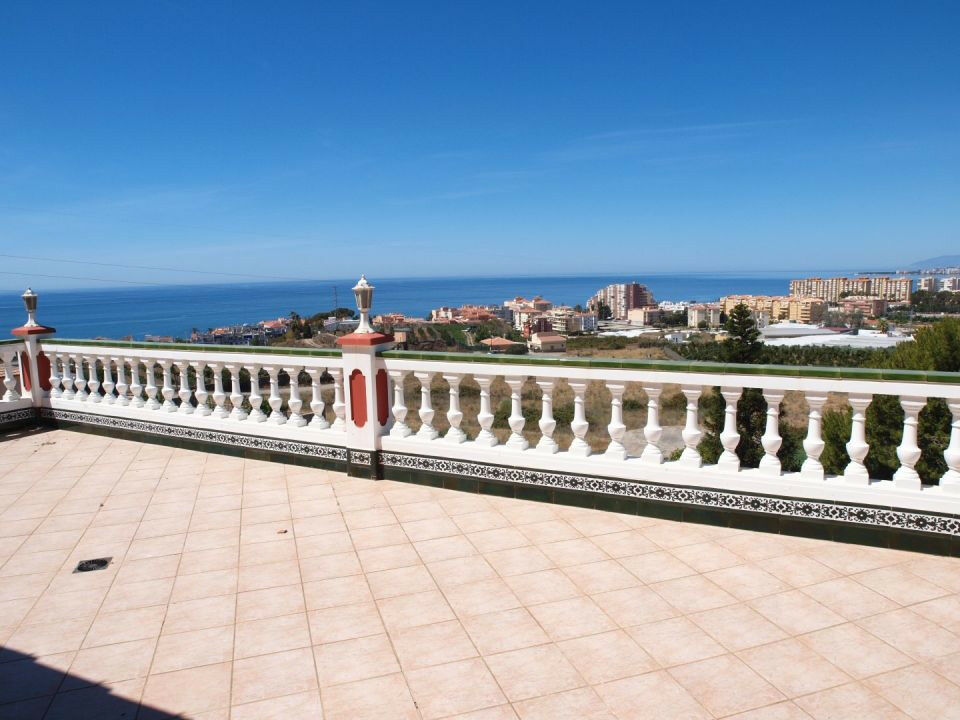 Detached Villa Mezquitilla Málaga - image 14