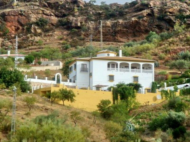 Detached Villa Comares Málaga - image 14