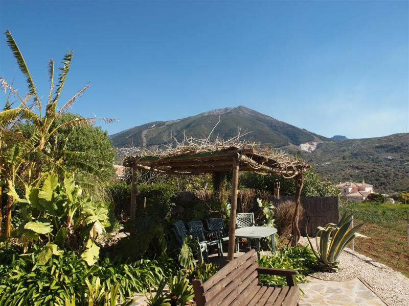 Detached Villa Viñuela Málaga - image 14