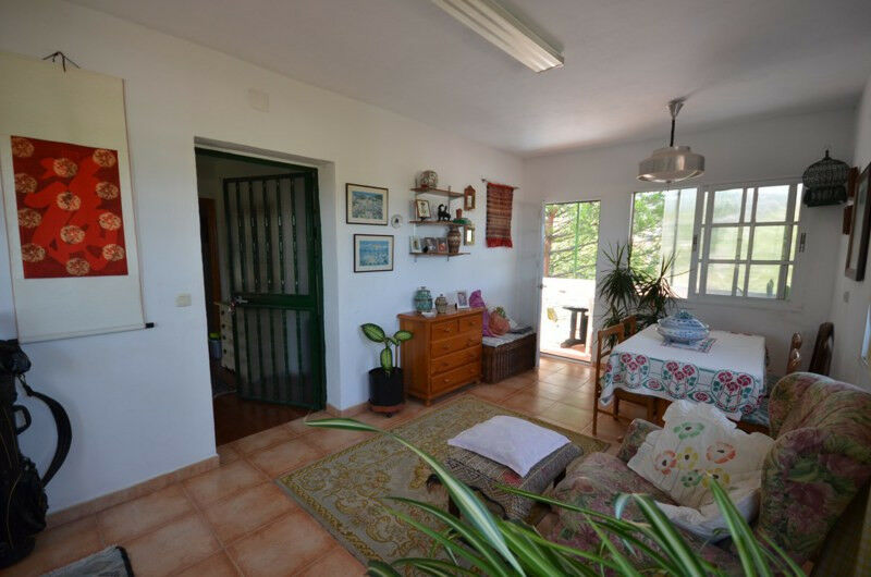 Detached Villa Macharaviaya Málaga - image 14