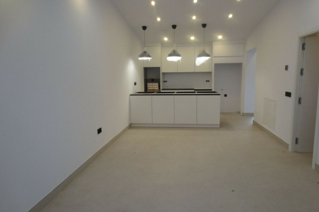 Detached Villa El Coto Málaga - image 14