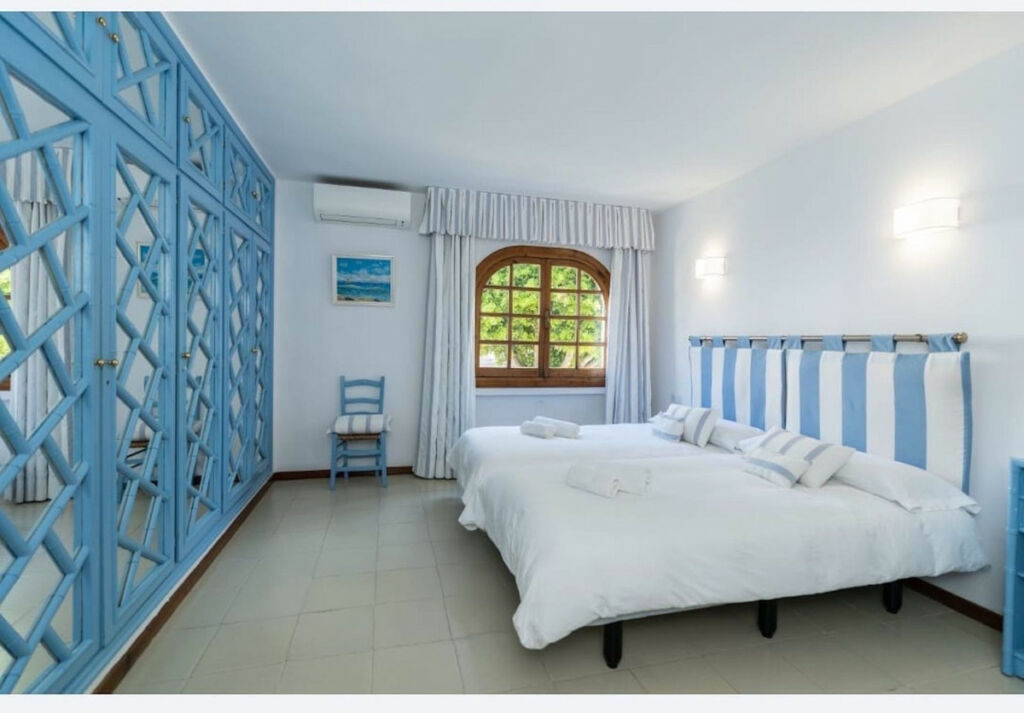 Detached Villa Marbella Málaga - image 14