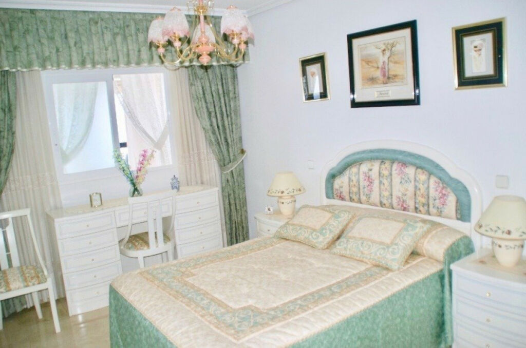 Ground Floor Apartment Benidorm Alicante - image 12