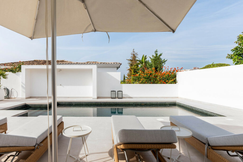 Detached Villa El Rosario Málaga - image 15