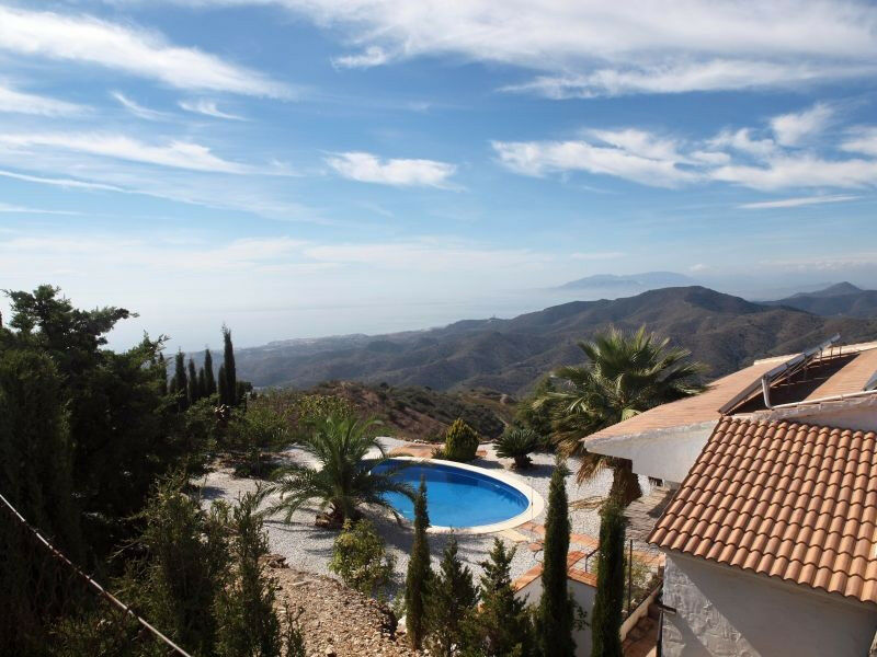 Detached Villa Moclinejo Málaga - image 15
