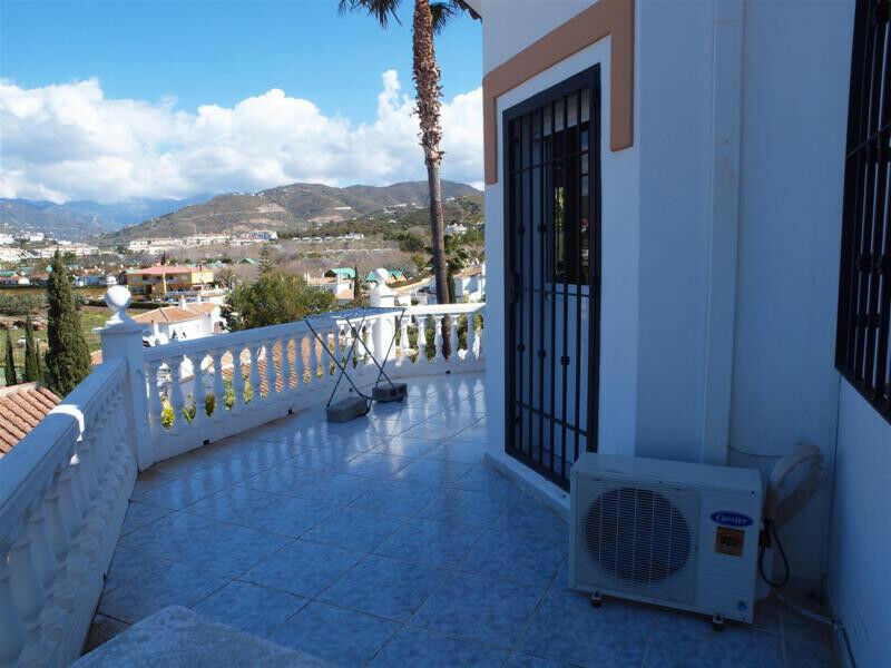 Detached Villa Torrox Málaga - image 15