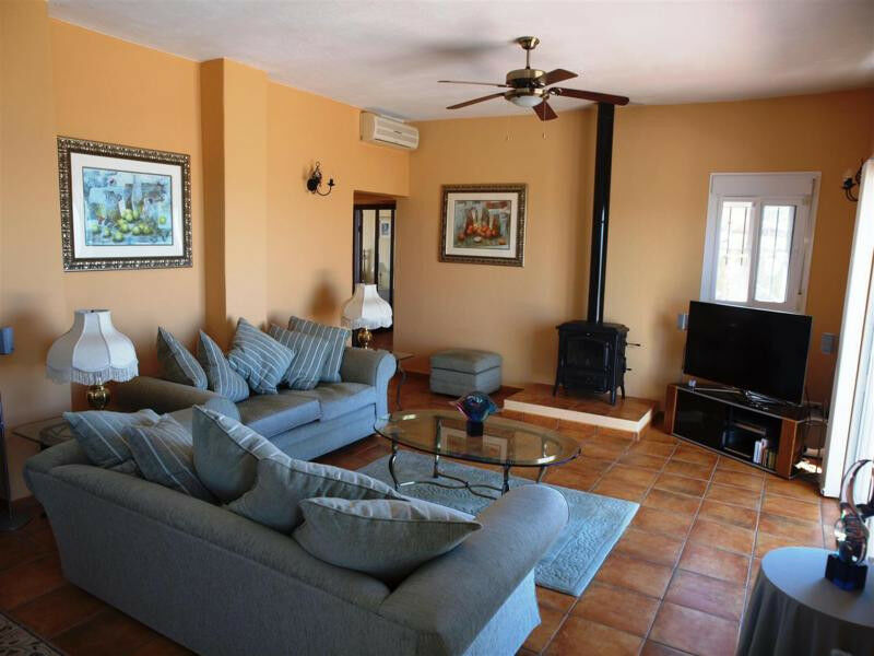 Detached Villa Arenas Málaga - image 15