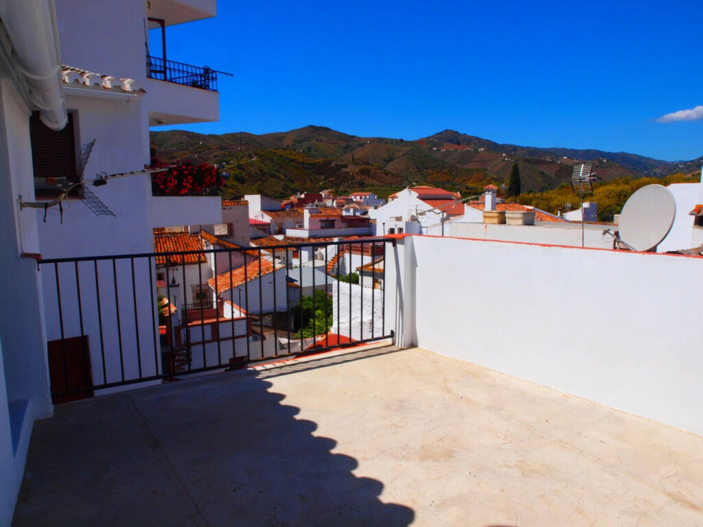 Semi-Detached House Benamargosa Málaga - image 15