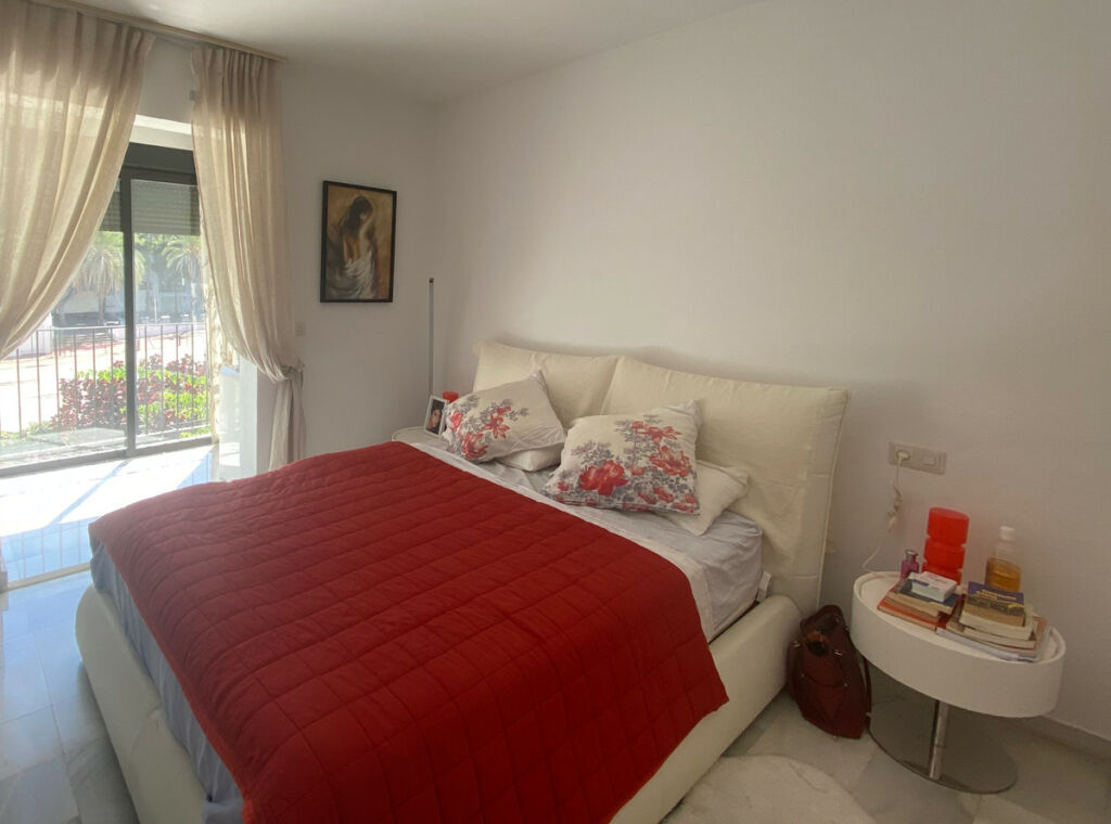 Middle Floor Apartment Puerto Banús Málaga - image 15