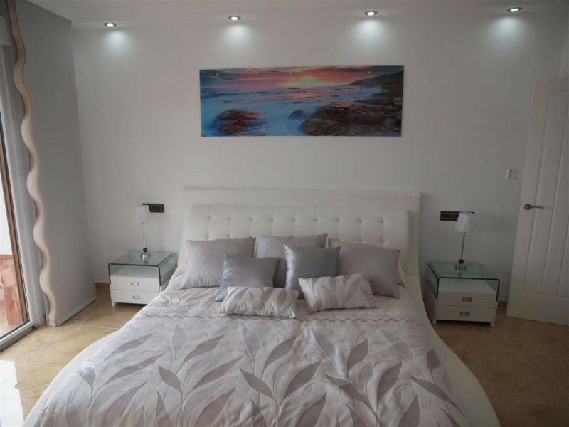 Detached Villa Torre del Mar Málaga - image 15