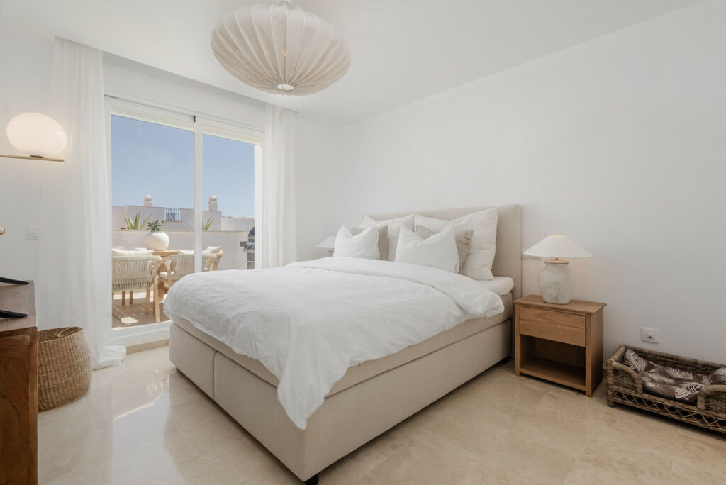 Penthouse Duplex Nueva Andalucía Málaga - image 16
