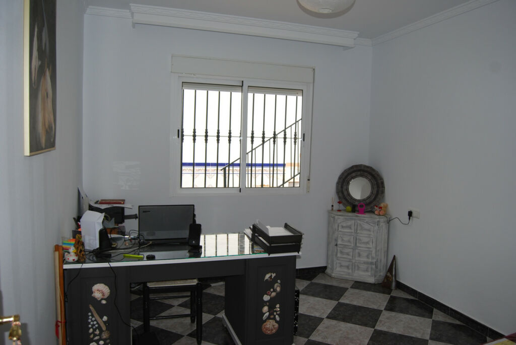 Semi-Detached House Lagos Málaga - image 15