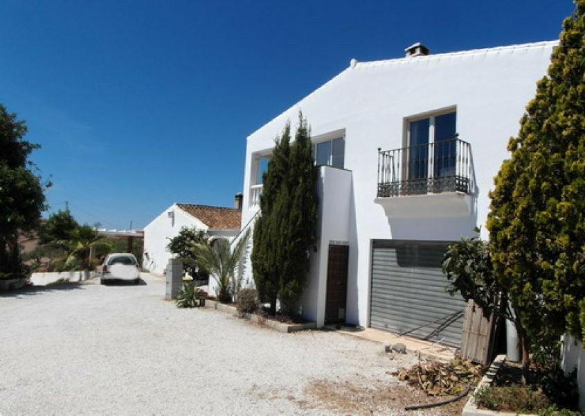 Detached Villa Almayate Málaga - image 15