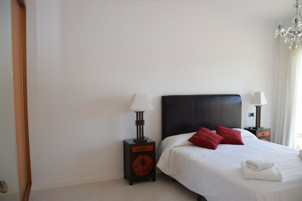 Ground Floor Apartment La Fustera Alicante - image 15