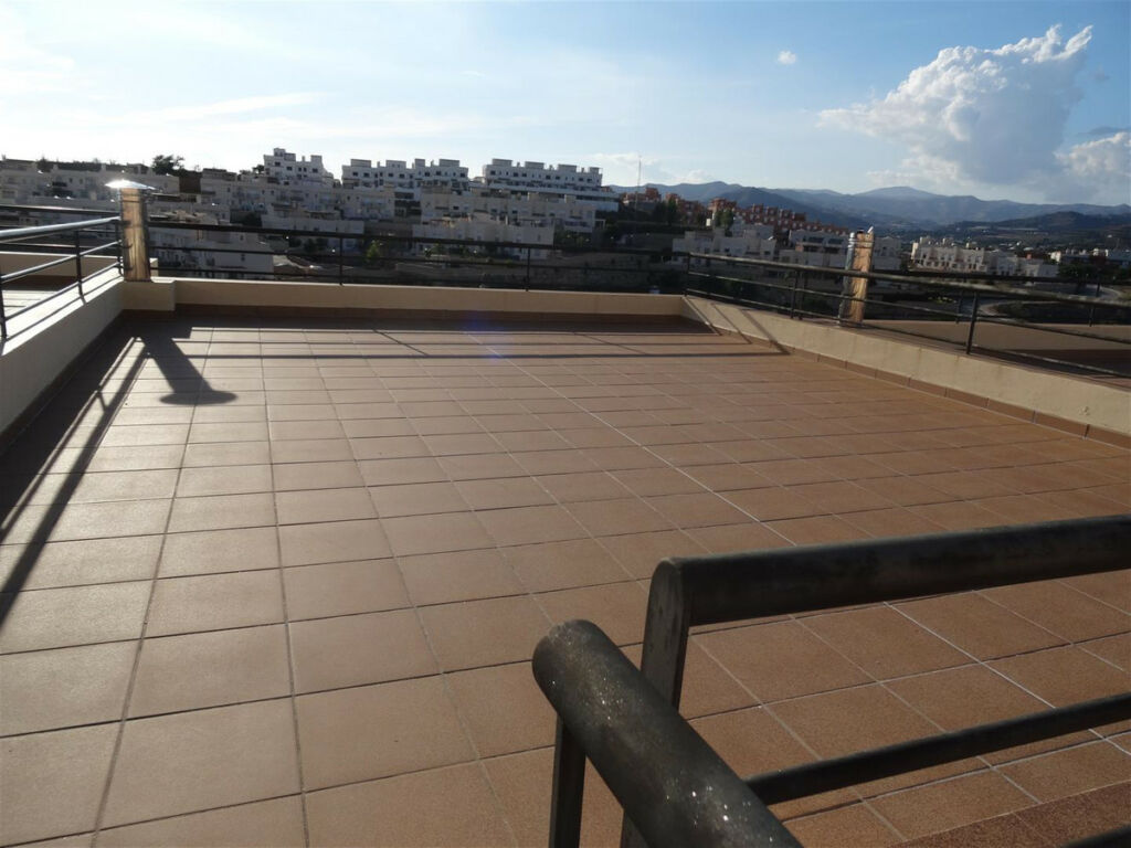 Townhouse Benajarafe Málaga - image 16
